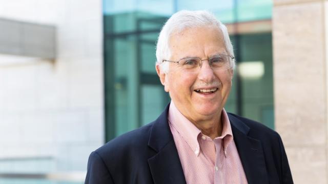 Bruce Alberts photo Bruce Alberts
