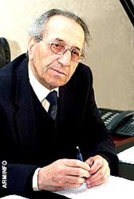 Janik Janik Janoyan photo Janik Janik Janoyan