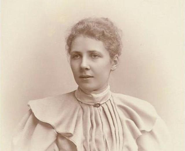 Elza Beskov photo Elza Beskov