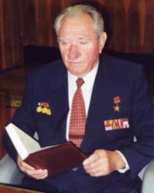 Леонид Гусев