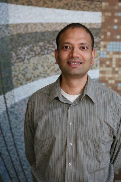 Vinay Deolalikar photo Vinay Deolalikar