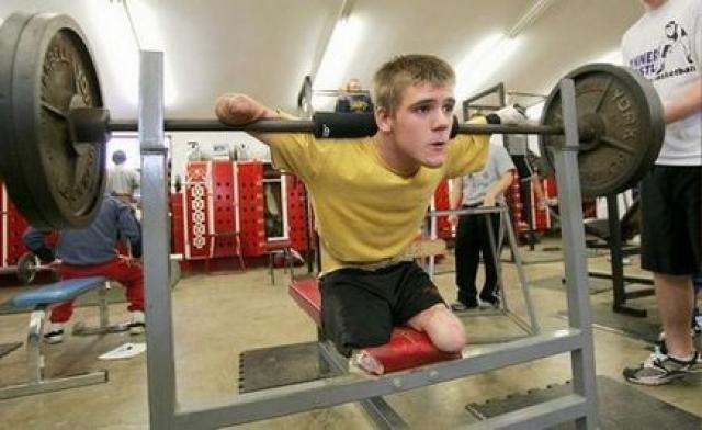 Дастин Картер