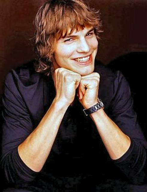 Ashton Kutcher photo Ashton Kutcher