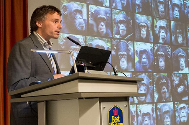 Fabian Leendertz photo Fabian Leendertz