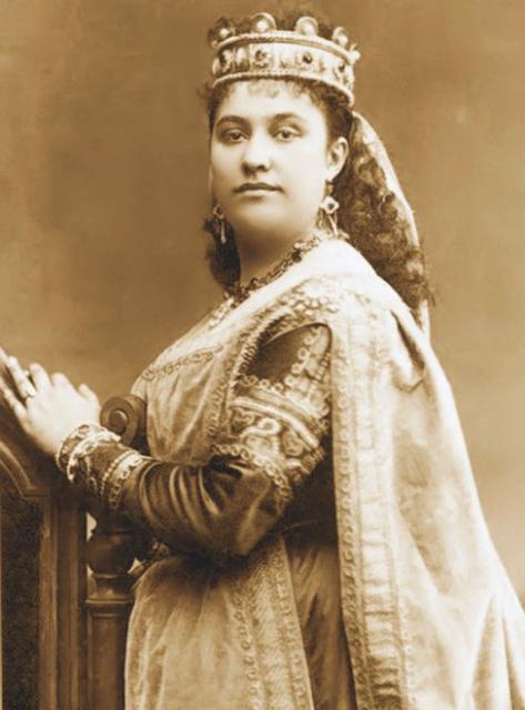 Амали Матерна фото Амали Матерна