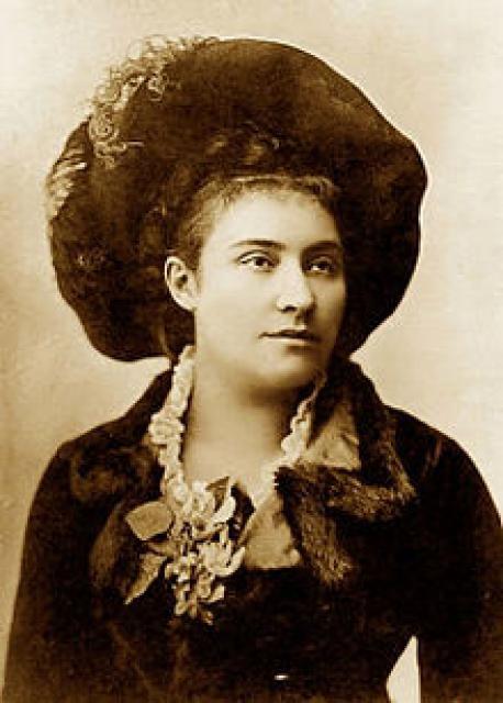 Амали Матерна фото Амали Матерна