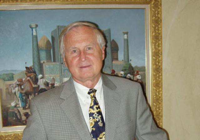 Igor Olenicoff photo Igor Olenicoff