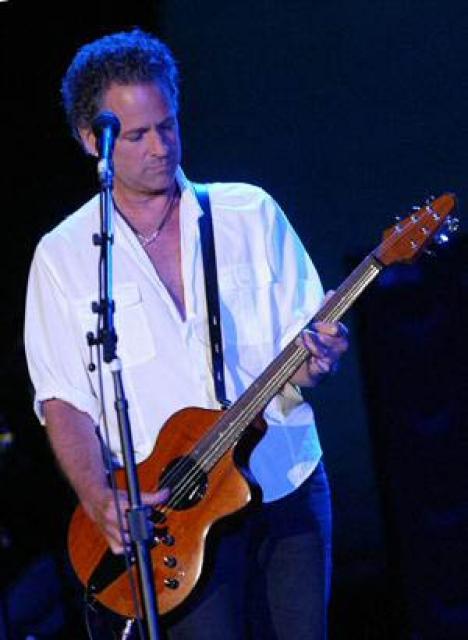 Lindsey Buckingham photo Lindsey Buckingham