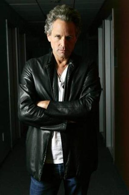 Lindsey Buckingham photo Lindsey Buckingham