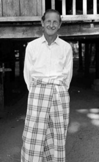 Raymond Firth photo Raymond Firth