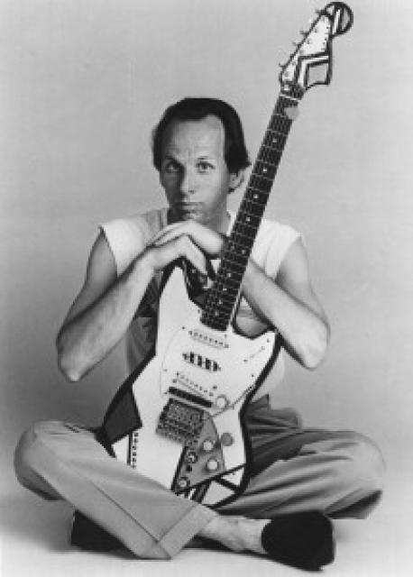 Adrian Belew
