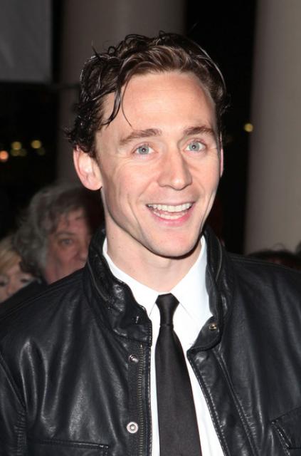 Tom Hiddleston photo Tom Hiddleston