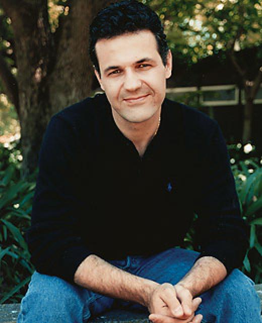 Khaled Hosseini photo Khaled Hosseini
