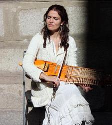 Ana Alcaide