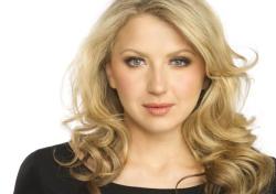 Nina Arianda