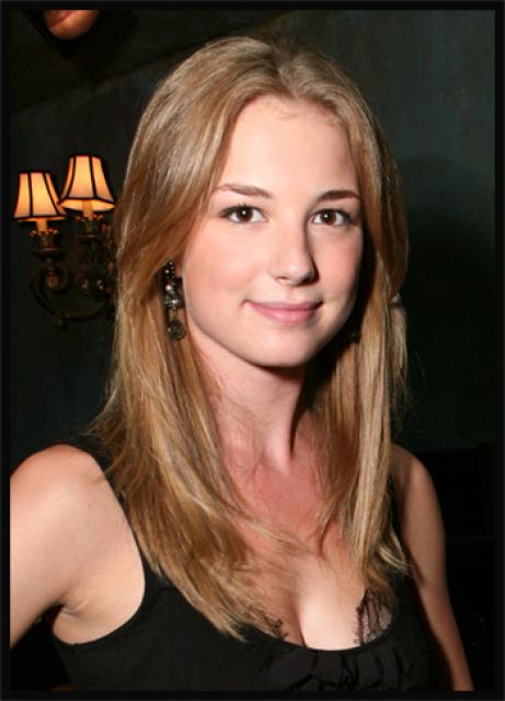 Emily VanCamp Biography Canadian Actress Emily VanCamp Biography Canadian Actress