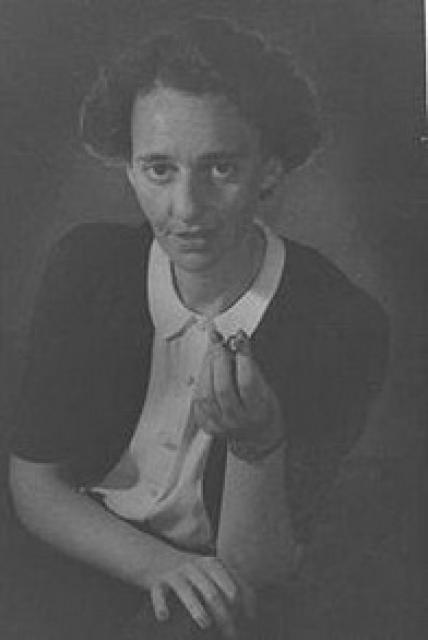 Lea Goldberg photo Lea Goldberg