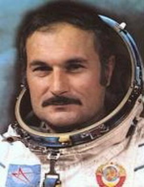 Vitaliy Jolobov