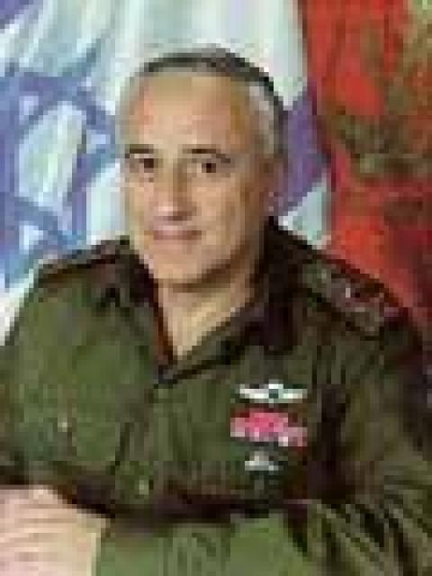Amnon Lipkin-Shahak photo Amnon Lipkin-Shahak