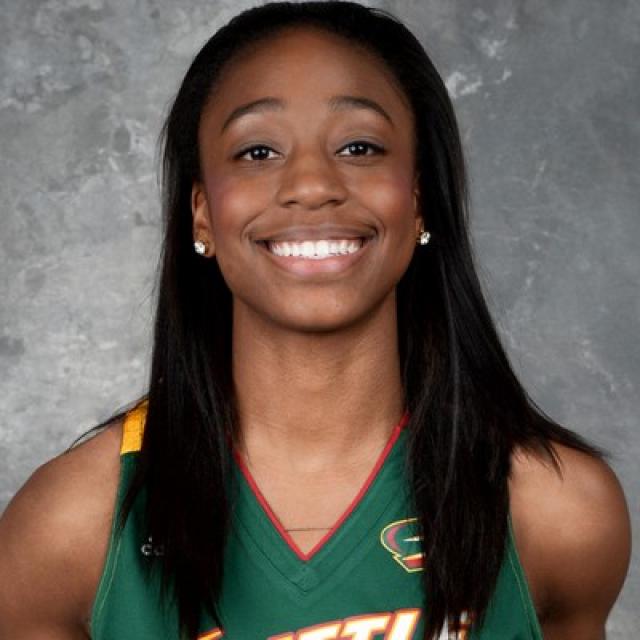 Jewell Loyd photo Jewell Loyd