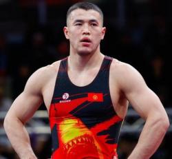 Узур Джузупбеков фото Узур Джузупбеков