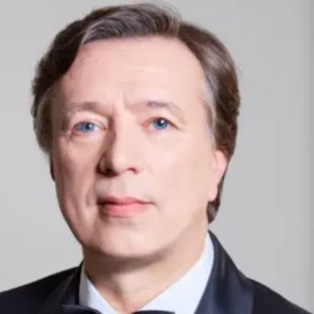 Роберт Фомин фото Роберт Фомин