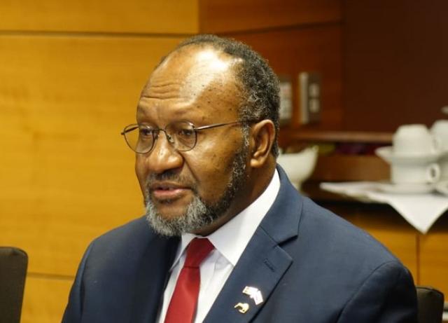 Charlot Salwai photo Charlot Salwai