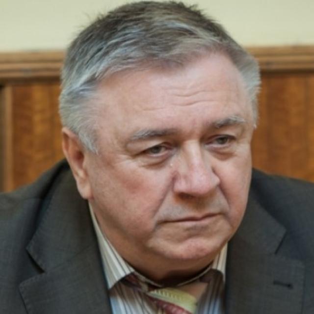 Михаил Гладий