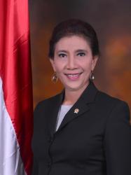 Susi Pudjiastuti Susi Pudjiastuti