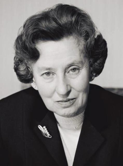 Elisabeth Schwarzhaupt photo Elisabeth Schwarzhaupt
