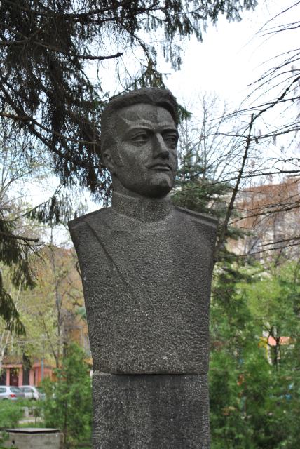 Александр Бураго