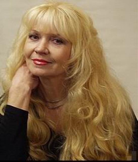 Claudia Baryl